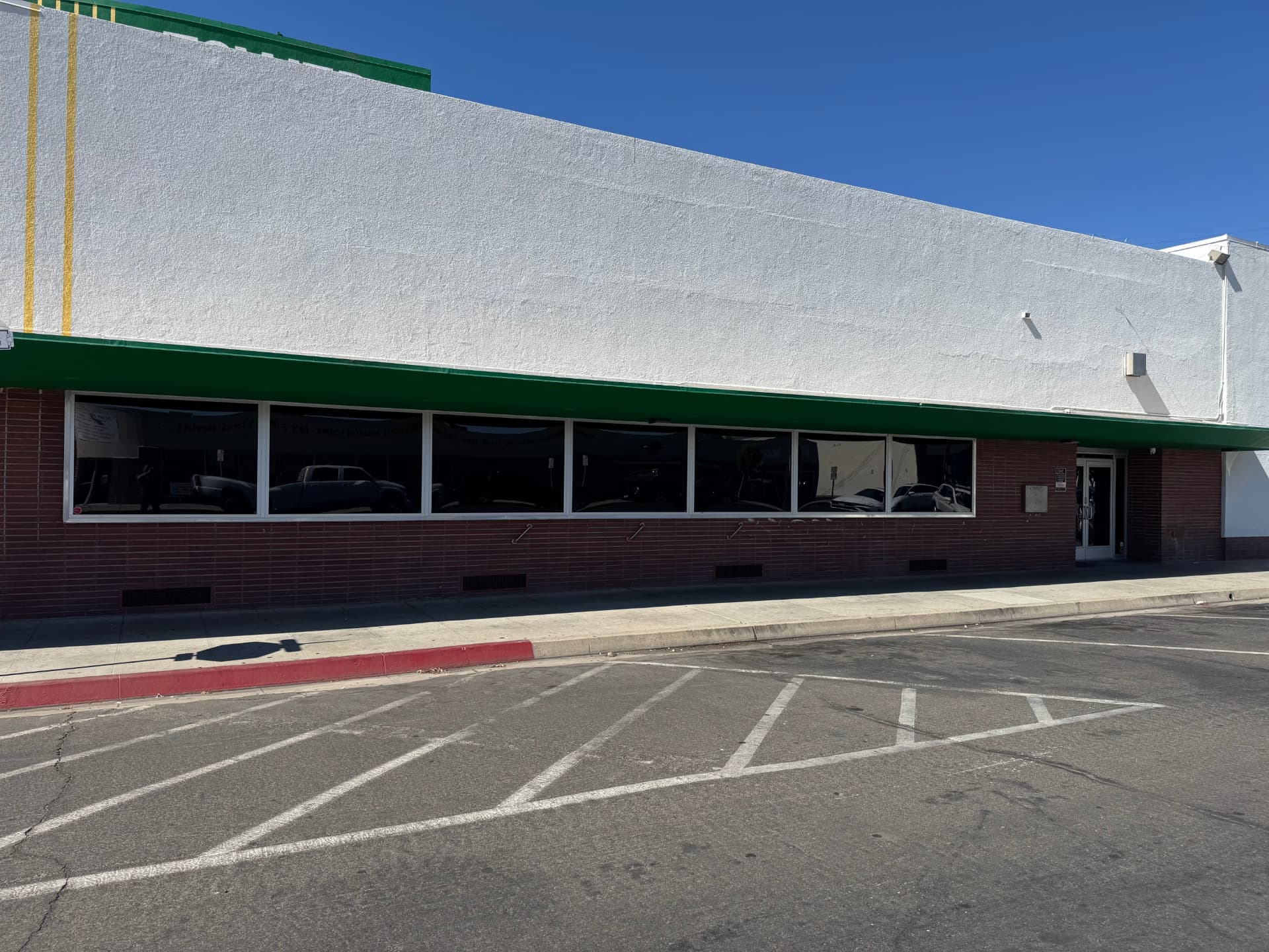 Dr. Green Thumb's Full Window Line - Riot Glazing