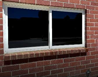 Commercial Window Tinting: Choosing the Right Service for Your Building